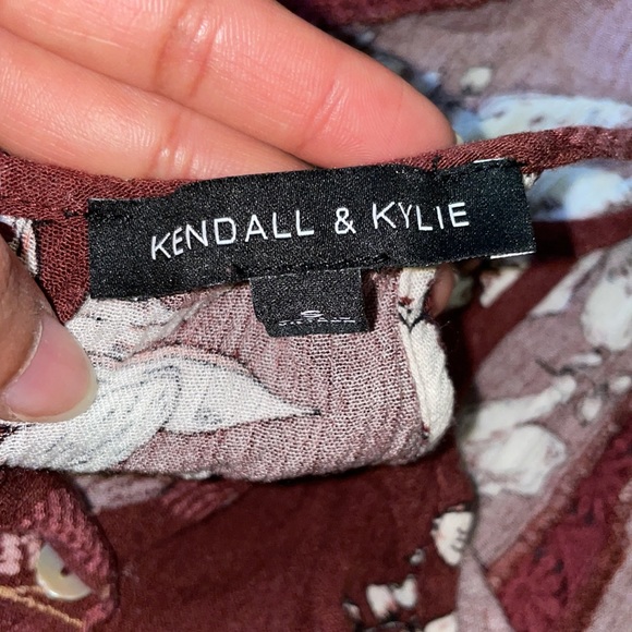 Kendall and Kylie top - Picture 2 of 2